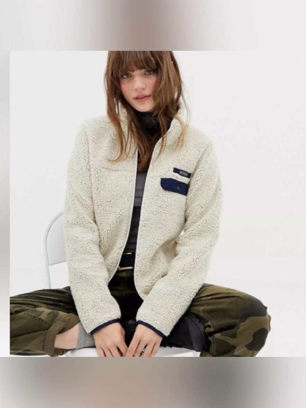 Columbia Women's Deep Pile Sherpa Fleece Jacket in cream and navy blue large